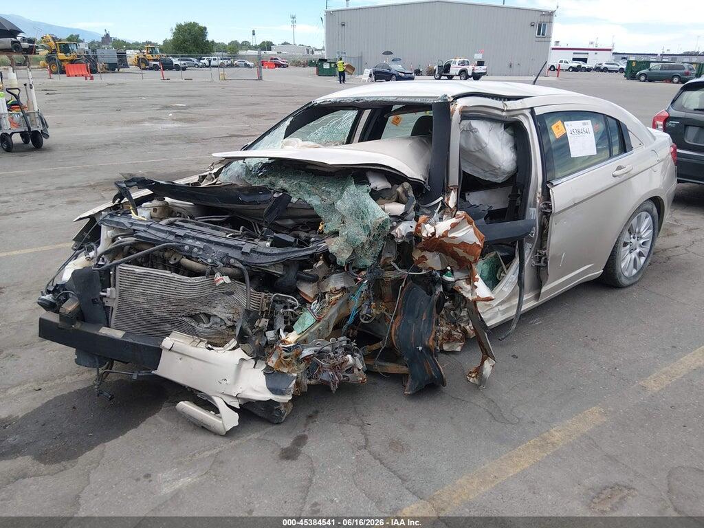 1C3CCBAB6EN207846 2014 CHRYSLER 200 photo no. 2