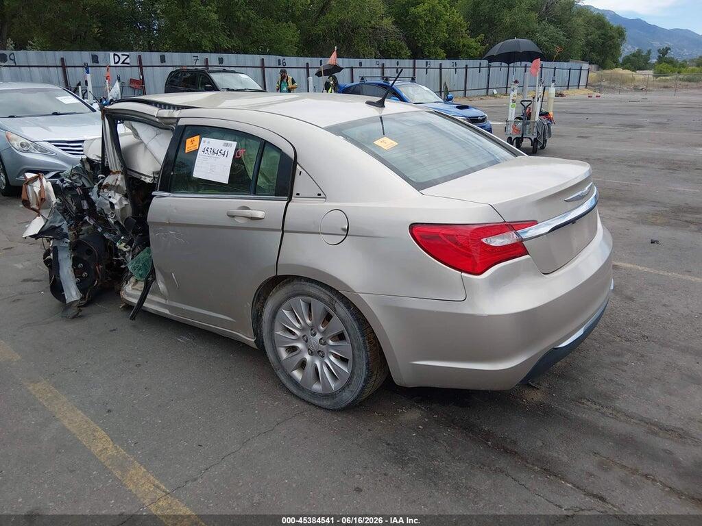 1C3CCBAB6EN207846 2014 CHRYSLER 200 photo no. 3