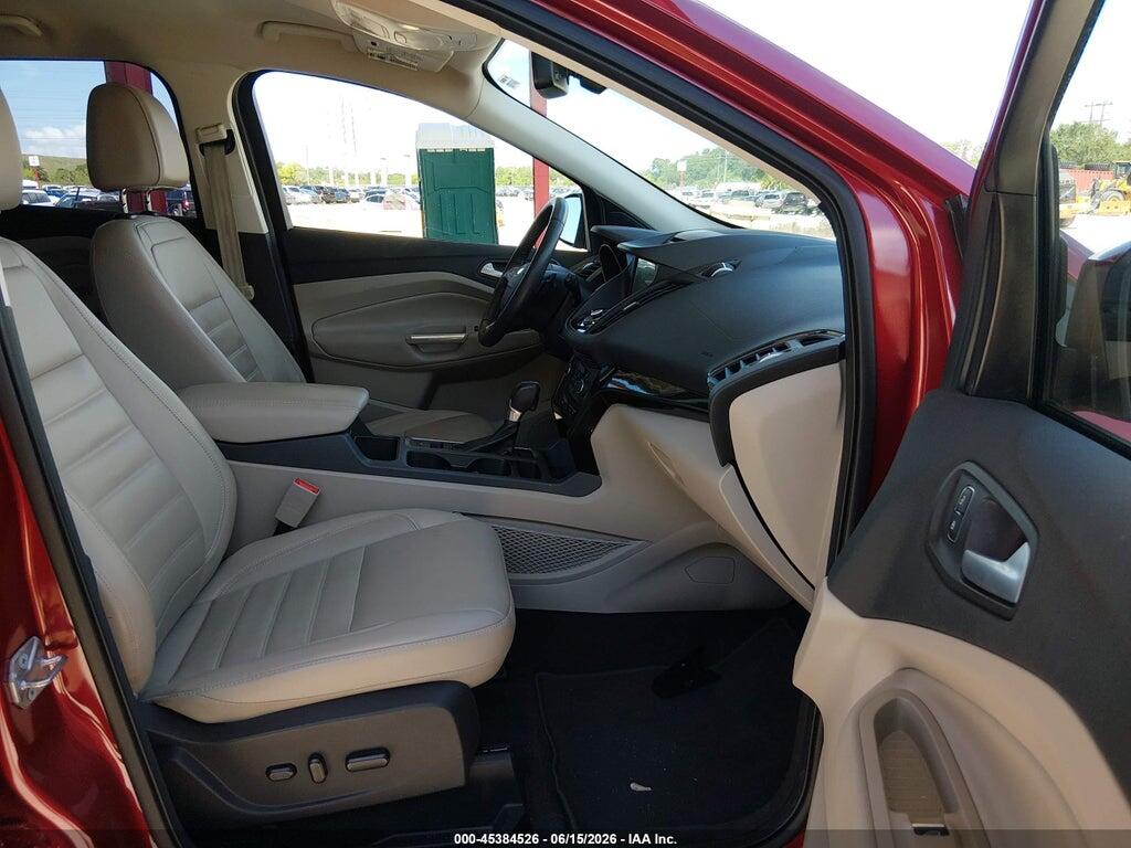 1FMCU0JD5HUC72966 2017 FORD ESCAPE photo no. 5