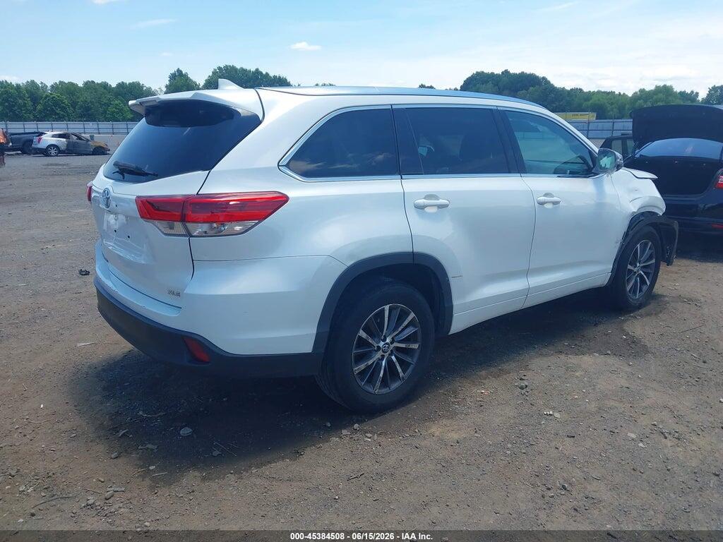 5TDKZRFH2JS536382 2018 TOYOTA HIGHLANDER photo no. 4