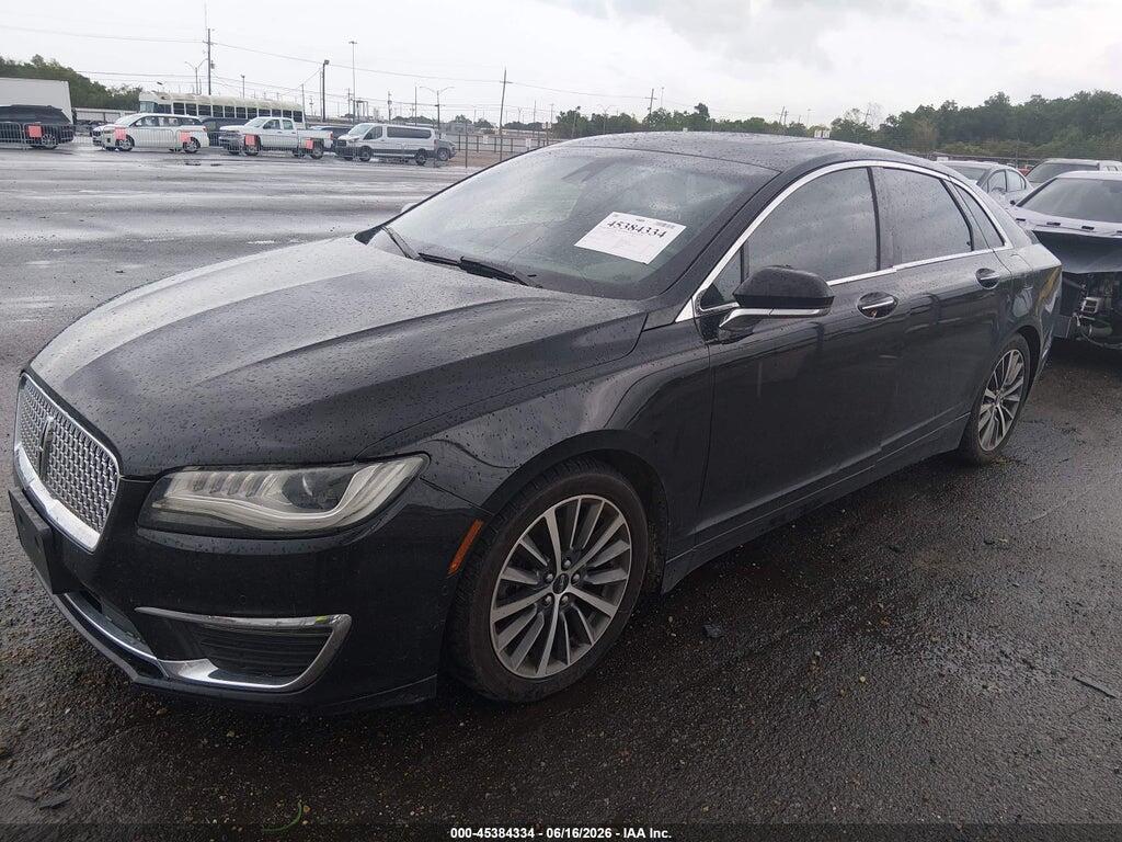 3LN6L5C93HR601063 2017 LINCOLN MKZ photo no. 2