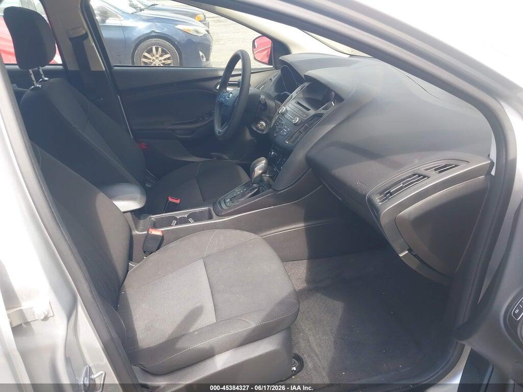 1FADP3F26HL304828 2017 FORD FOCUS photo no. 5