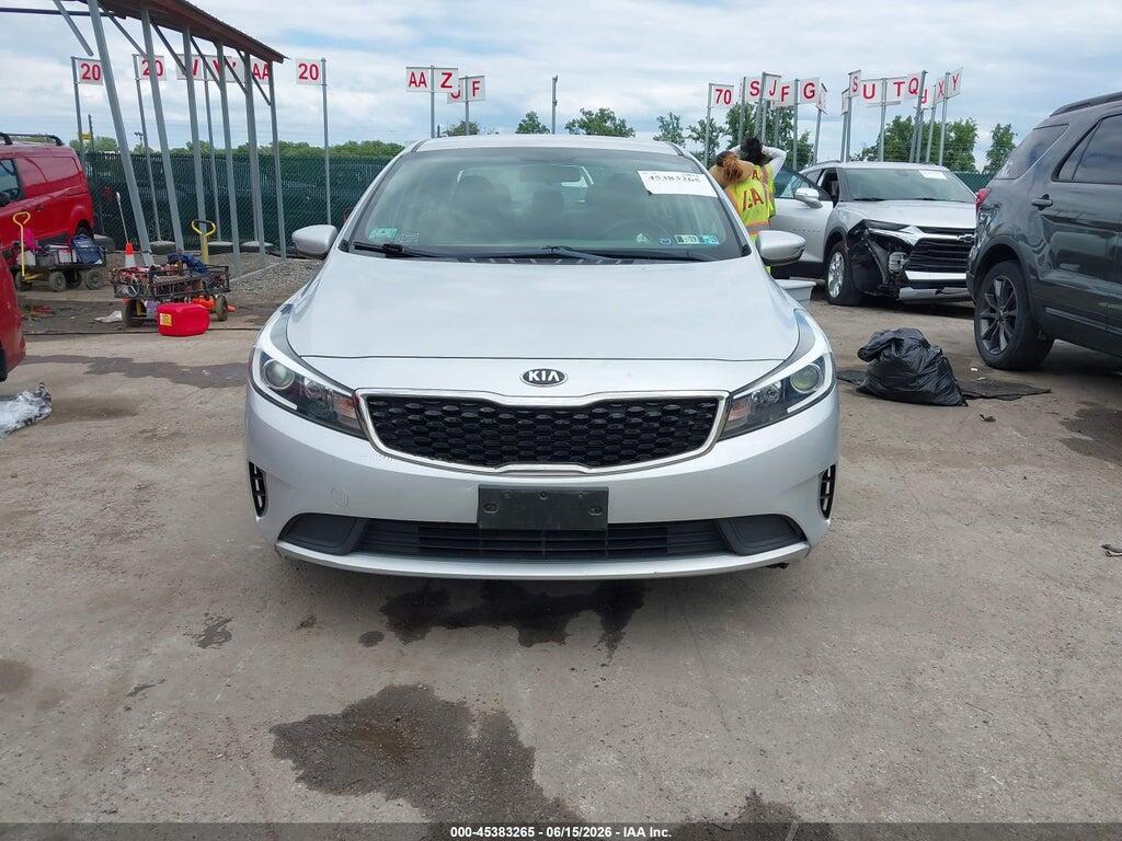 3KPFK4A76HE153802 2017 KIA FORTE photo no. 11