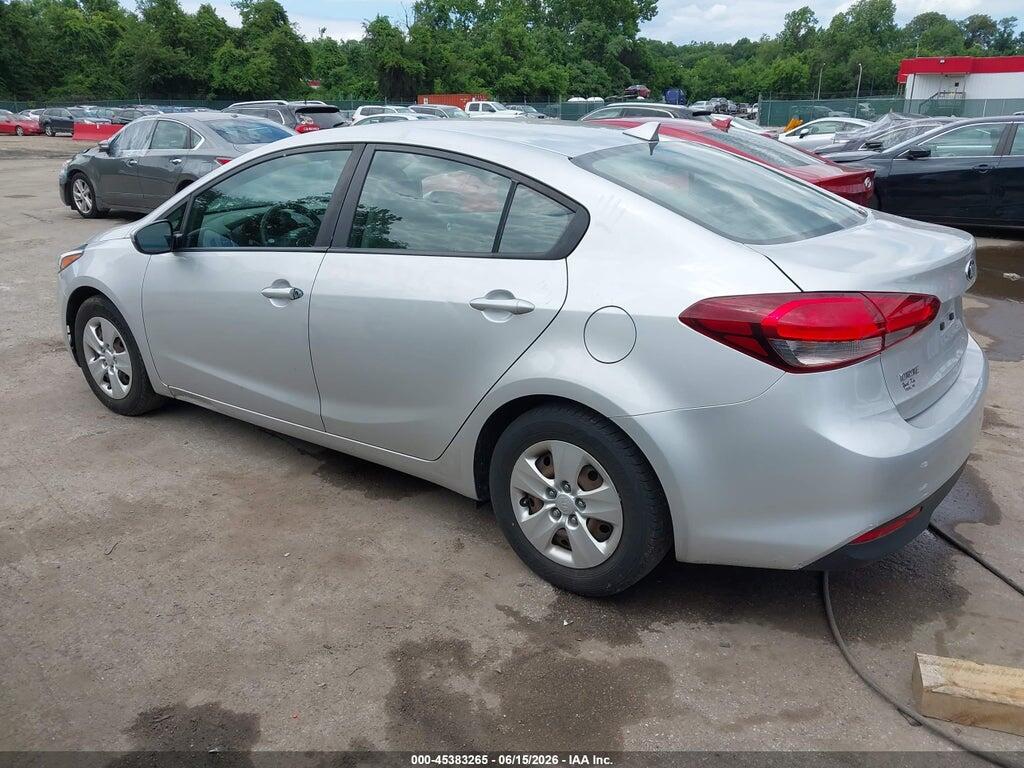 3KPFK4A76HE153802 2017 KIA FORTE photo no. 3