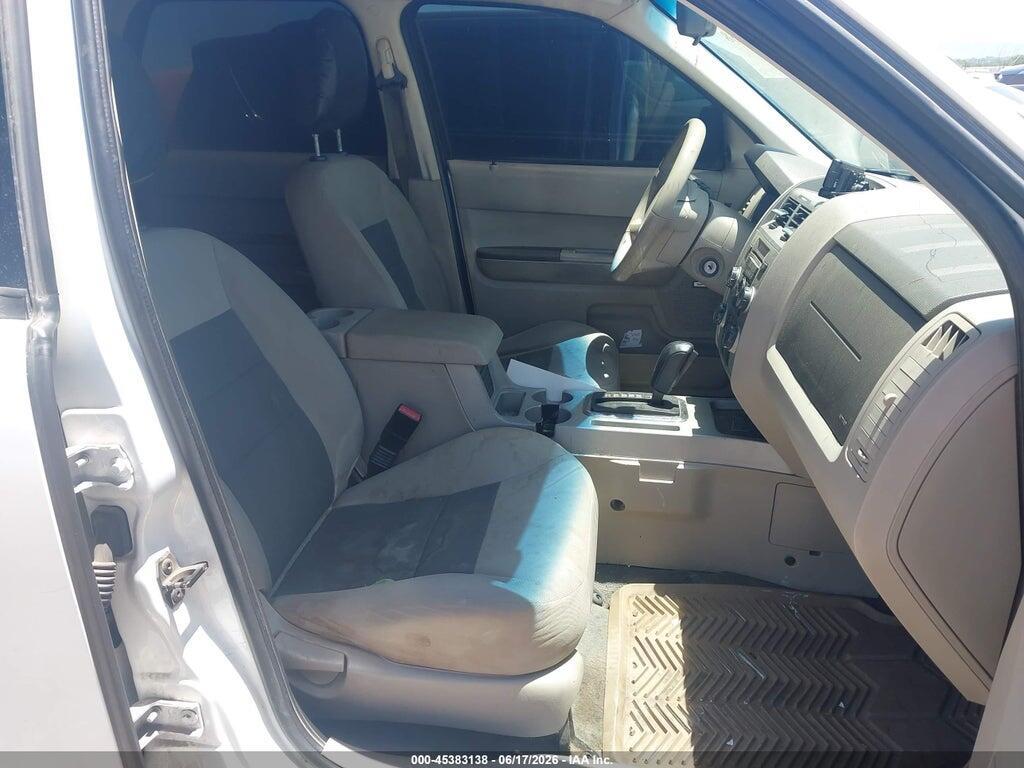 1FMCU93188KB77188 2008 FORD ESCAPE photo no. 5