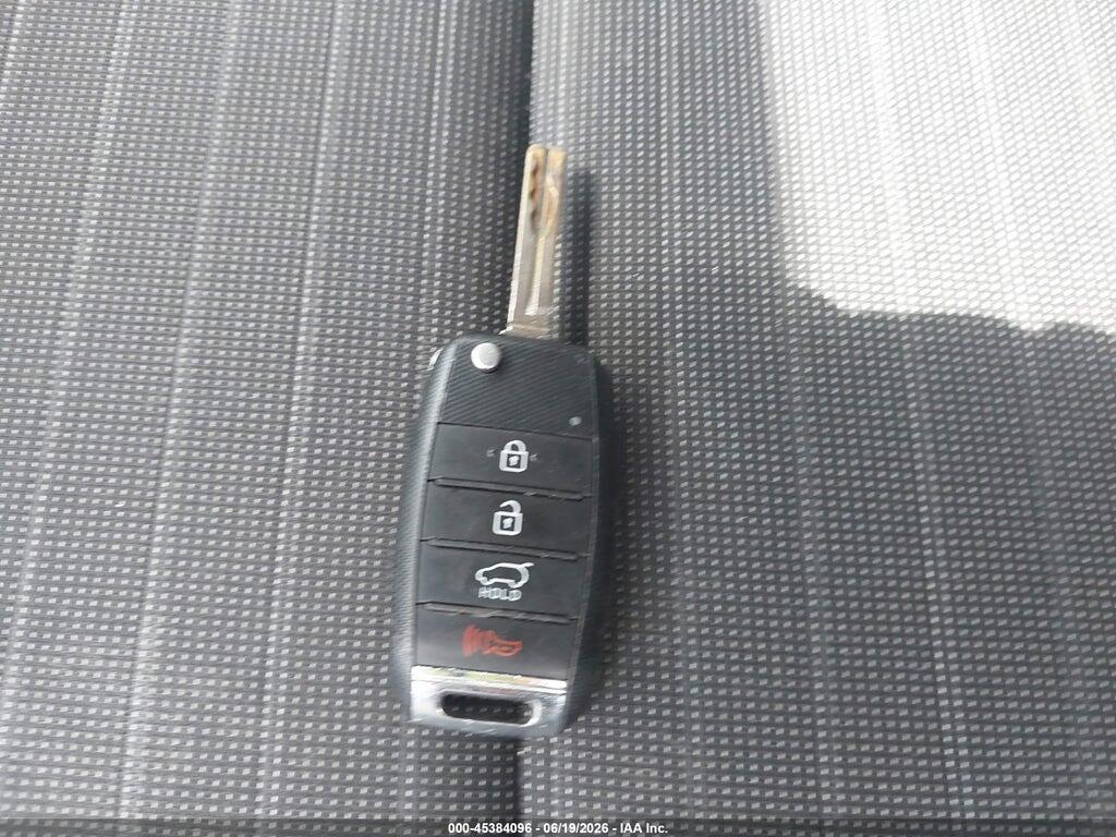 KNDPMCAC3J7396172 2018 KIA SPORTAGE photo no. 11