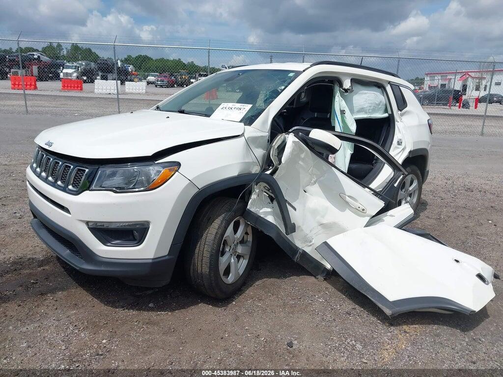 3C4NJCBBXJT226229 2018 JEEP COMPASS photo no. 2