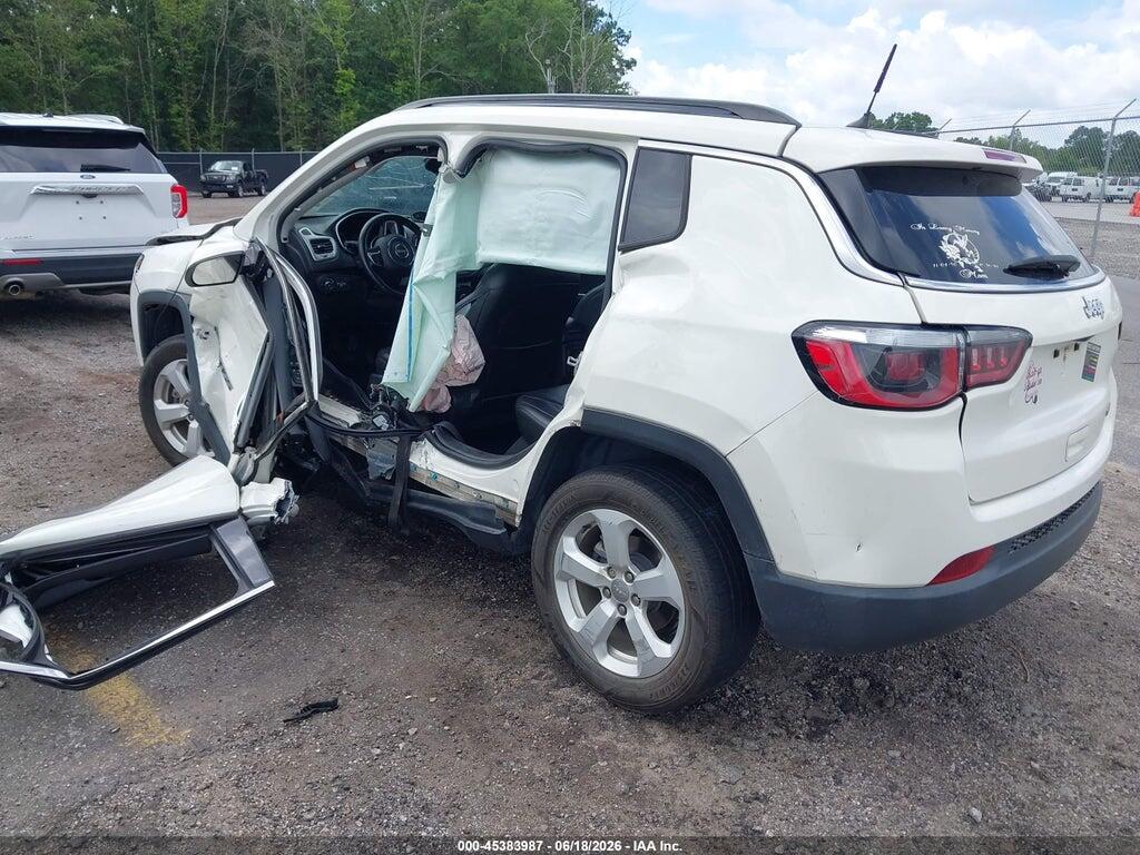 3C4NJCBBXJT226229 2018 JEEP COMPASS photo no. 3