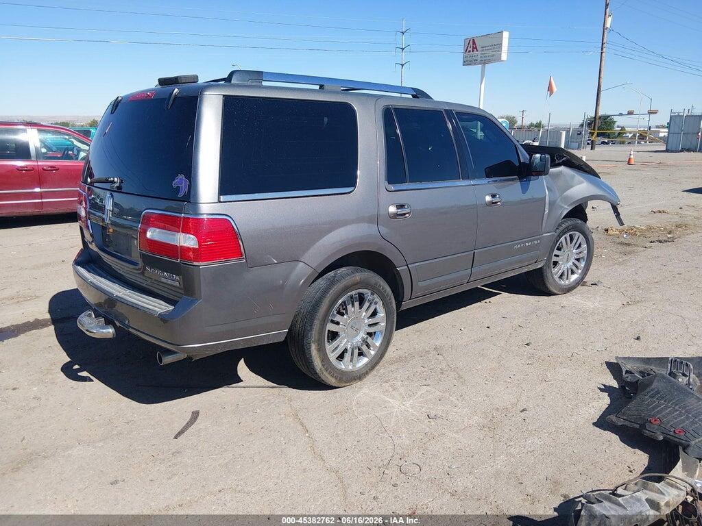 5LMJJ2J5XEEL04866 2014 LINCOLN NAVIGATOR photo no. 4