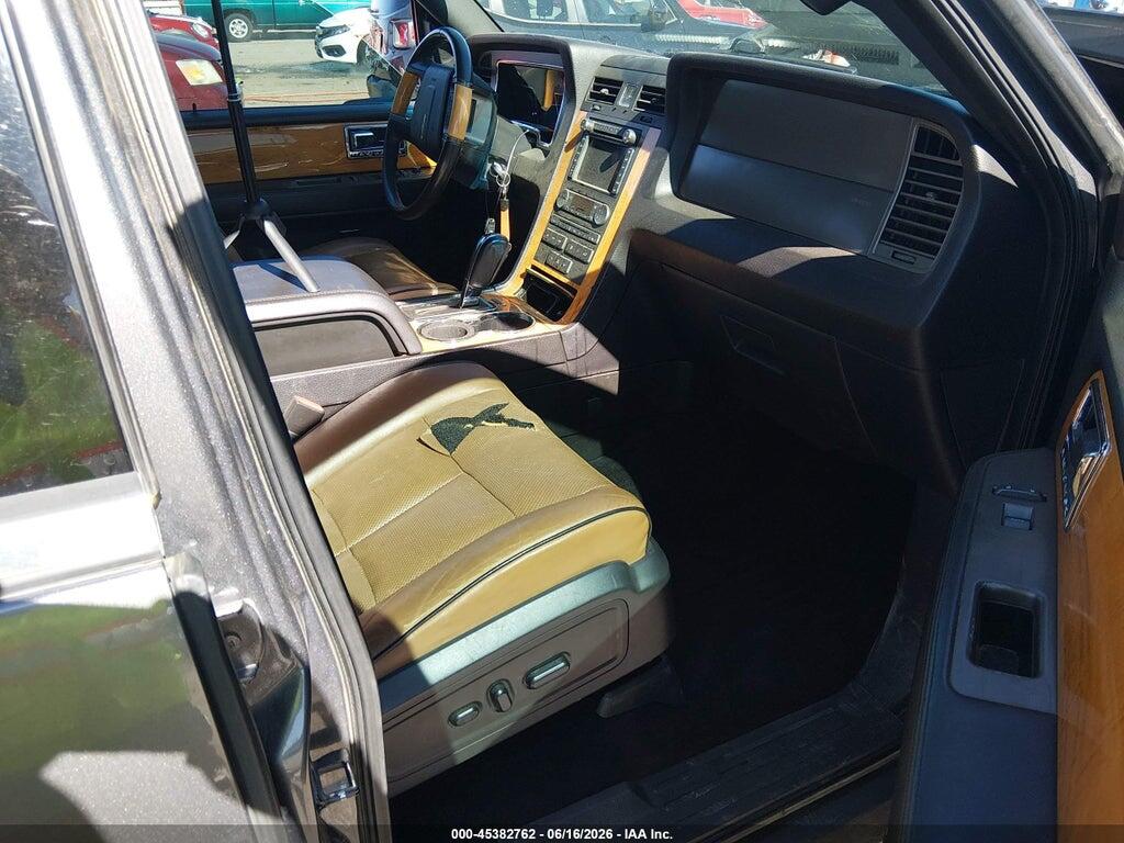 5LMJJ2J5XEEL04866 2014 LINCOLN NAVIGATOR photo no. 5