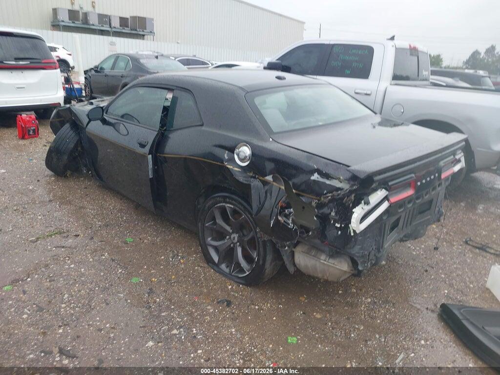 2C3CDZAG2HH611404 2017 DODGE CHALLENGER photo no. 3