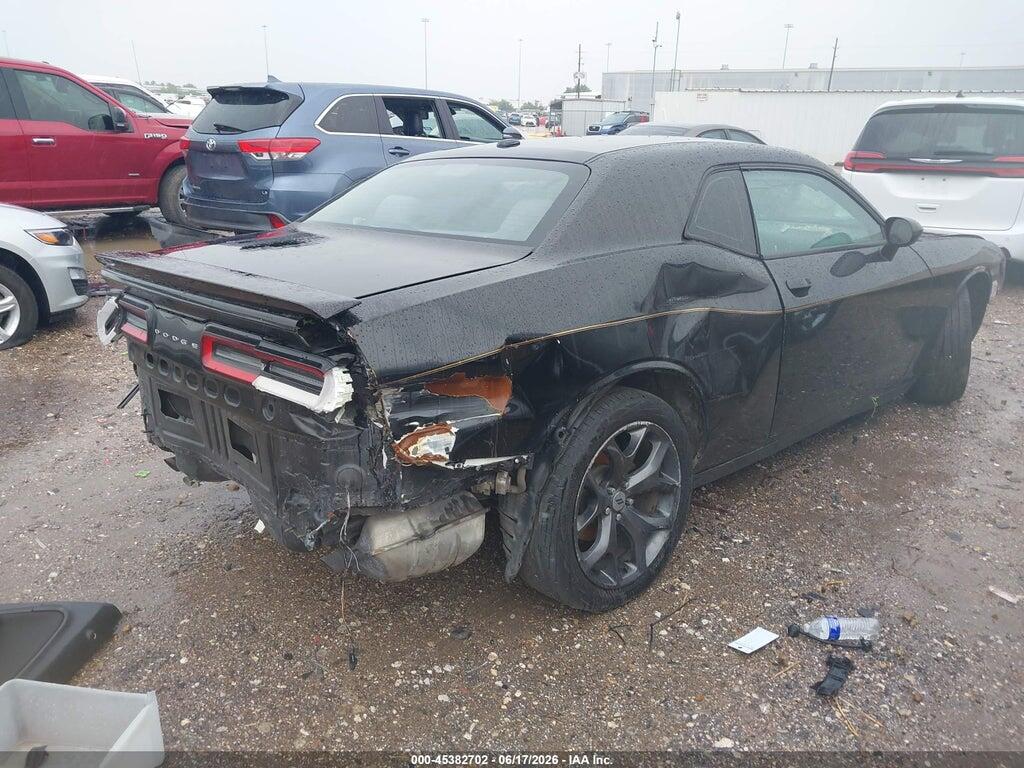 2C3CDZAG2HH611404 2017 DODGE CHALLENGER photo no. 4