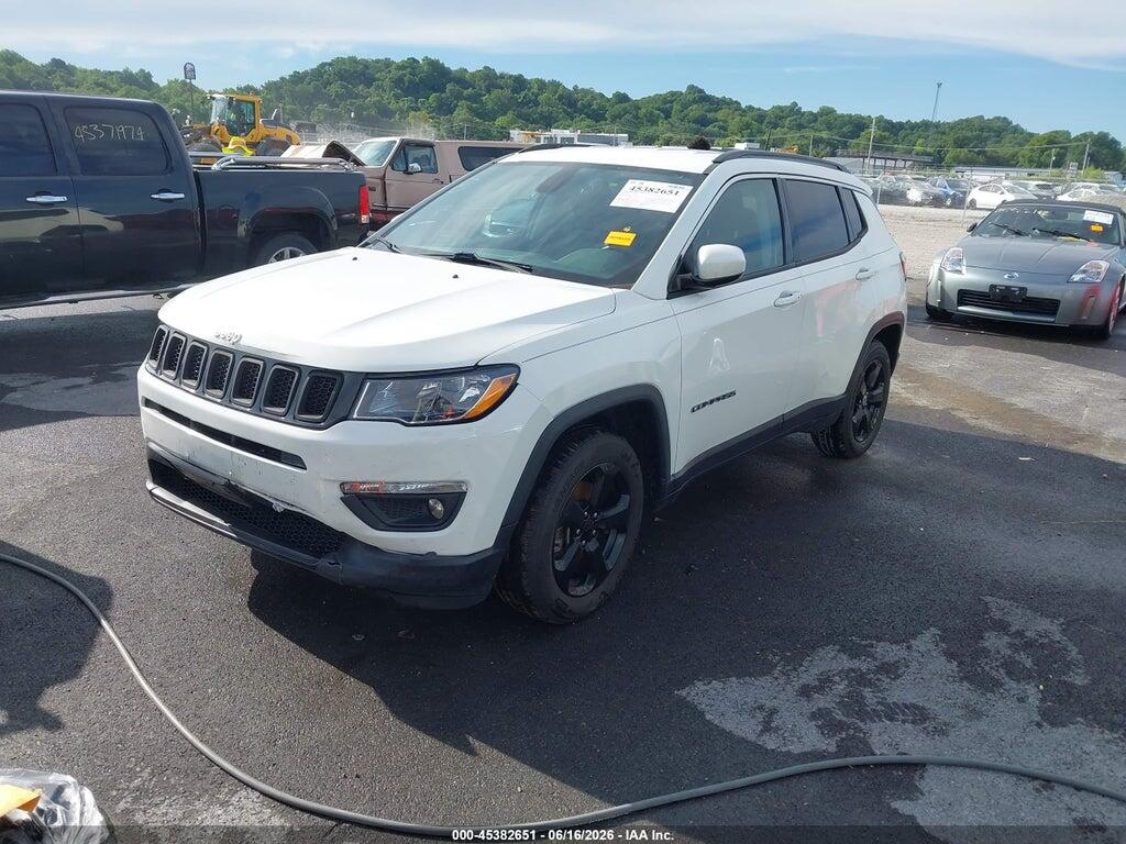 3C4NJCBB1JT377041 2018 JEEP COMPASS photo no. 2