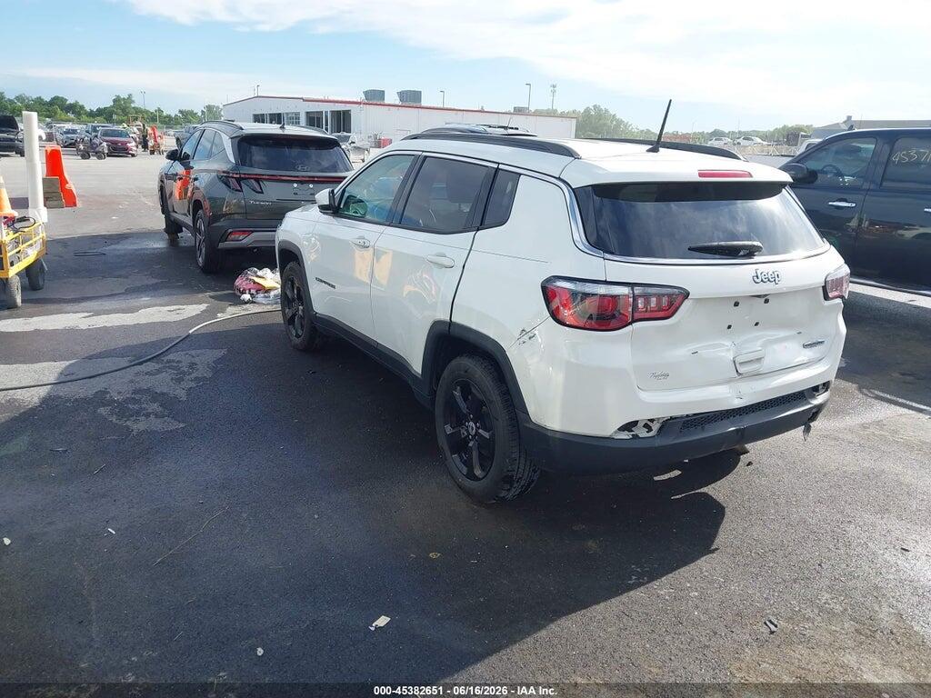3C4NJCBB1JT377041 2018 JEEP COMPASS photo no. 3