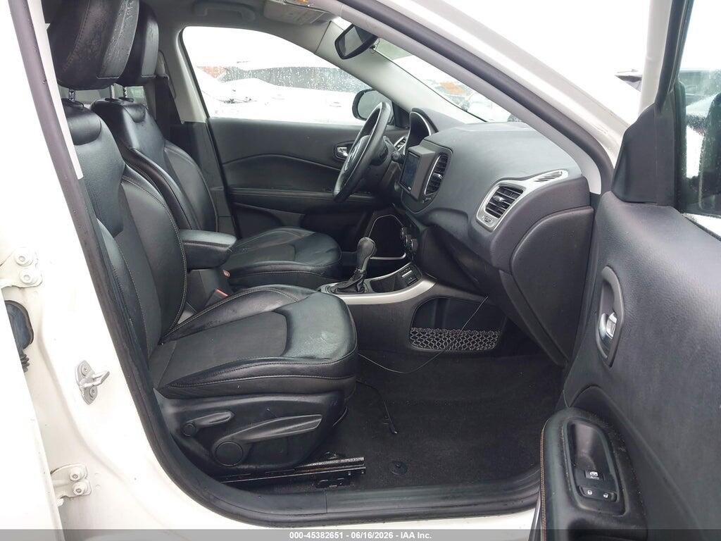 3C4NJCBB1JT377041 2018 JEEP COMPASS photo no. 5