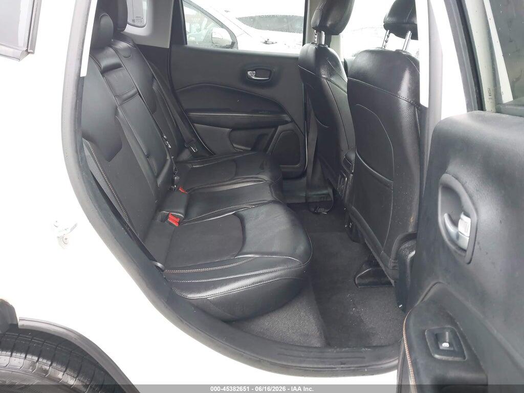 3C4NJCBB1JT377041 2018 JEEP COMPASS photo no. 8