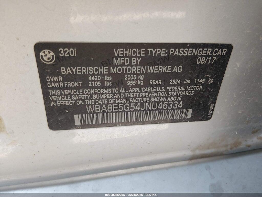 WBA8E5G54JNU46334 2018 BMW 320I photo no. 9