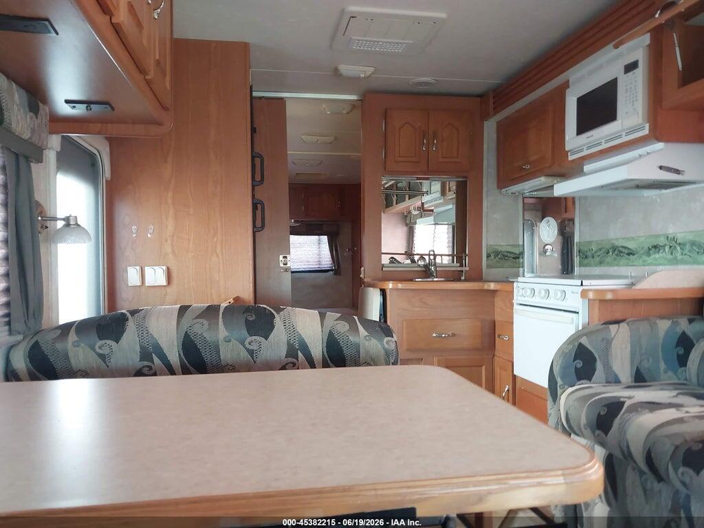 1FDXE45S73HB98708 2003 COACHMEN LEPRECHAUN photo no. 6