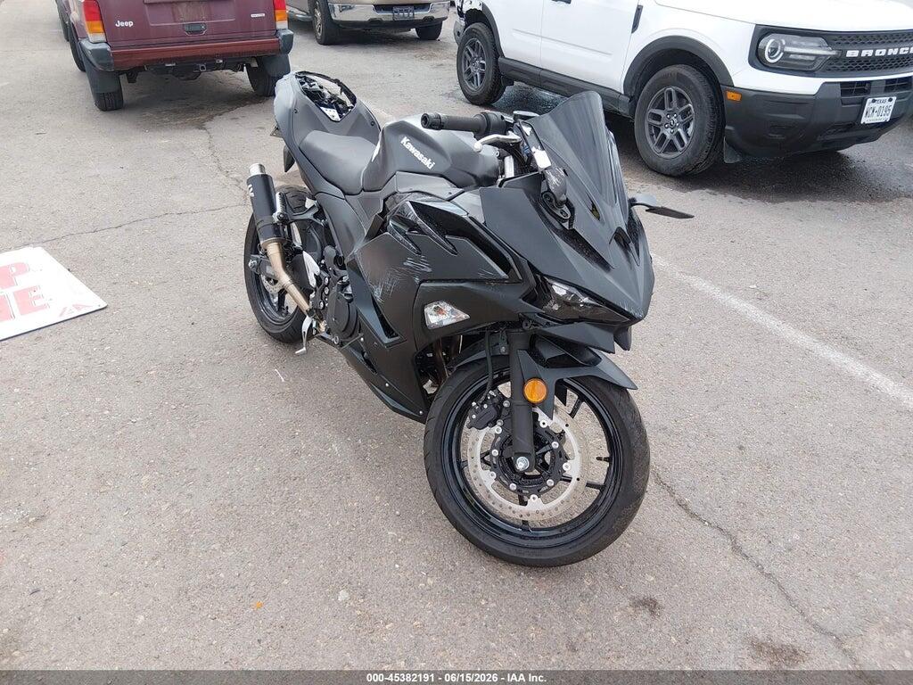 ML5EXGH13TDAA4377 2026 KAWASAKI EX500 photo no. 1