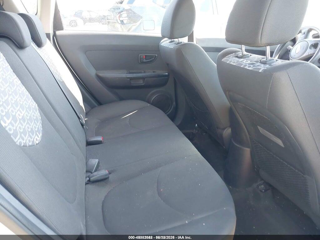 KNDJT2A29A7068233 2010 KIA SOUL photo no. 8
