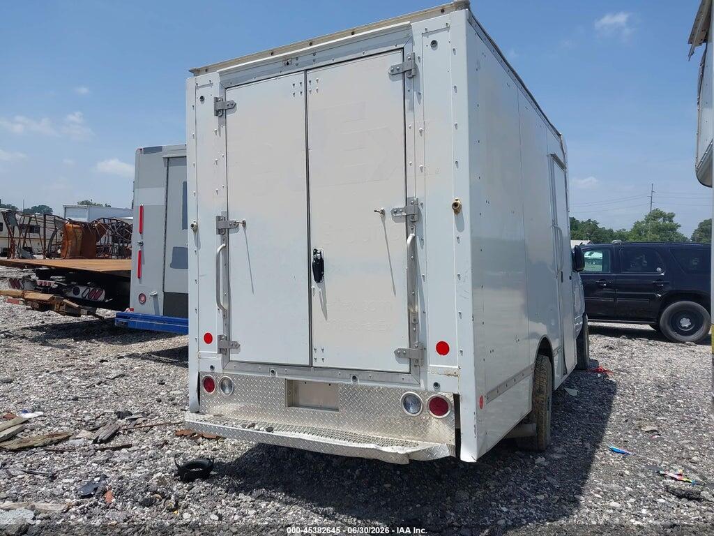 1FDWE3FN6NDC34137 2022 FORD E-350 CUTAWAY photo no. 4