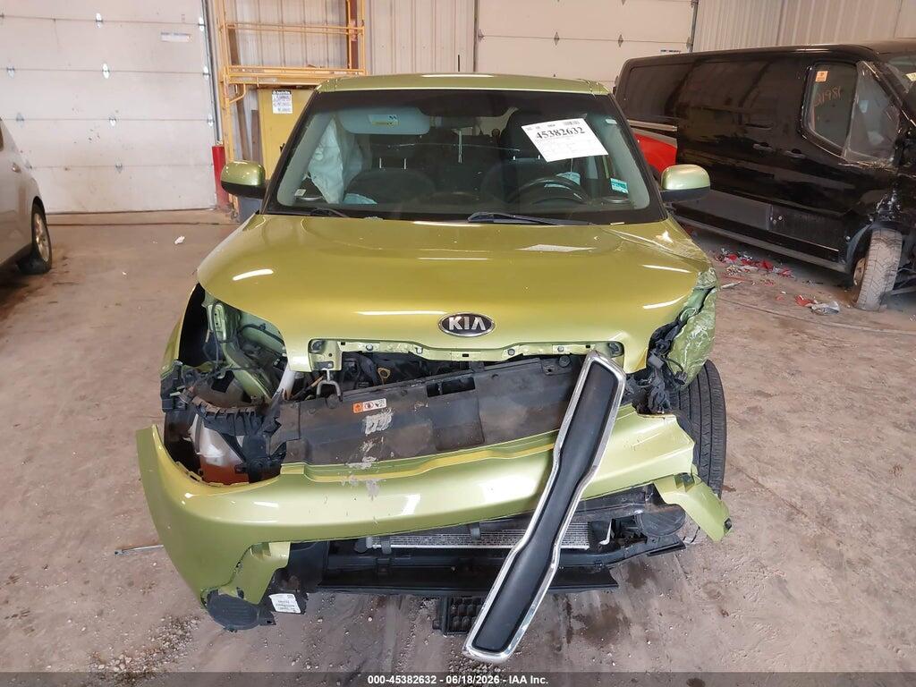 KNDJN2A29G7842032 2016 KIA SOUL photo no. 12