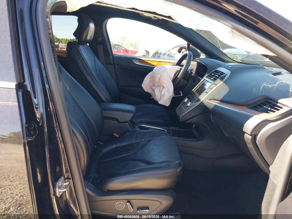 5LMCJ3D97KUL47902 2019 LINCOLN MKC photo no. 5