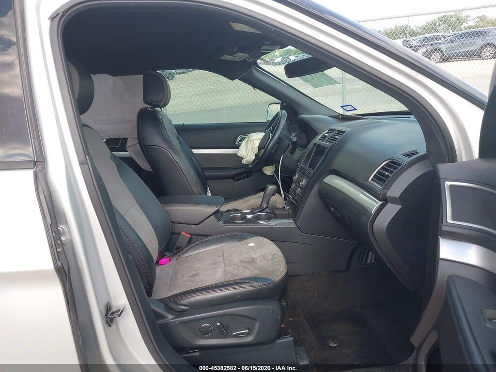 1FM5K7D85HGD85286 2017 FORD EXPLORER photo no. 5