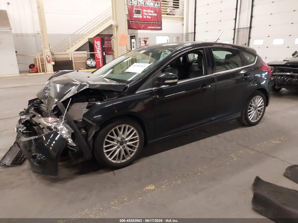 1FADP3N21DL335609 2013 FORD FOCUS photo no. 2