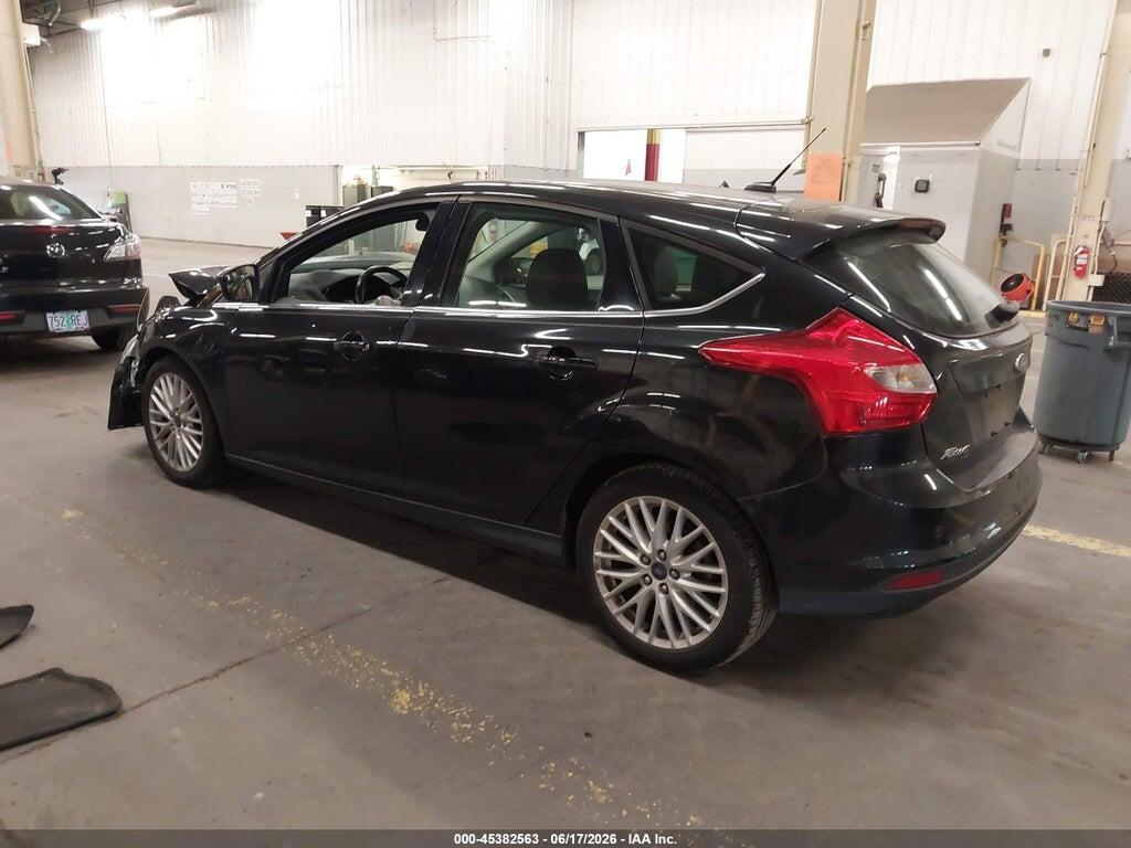 1FADP3N21DL335609 2013 FORD FOCUS photo no. 3