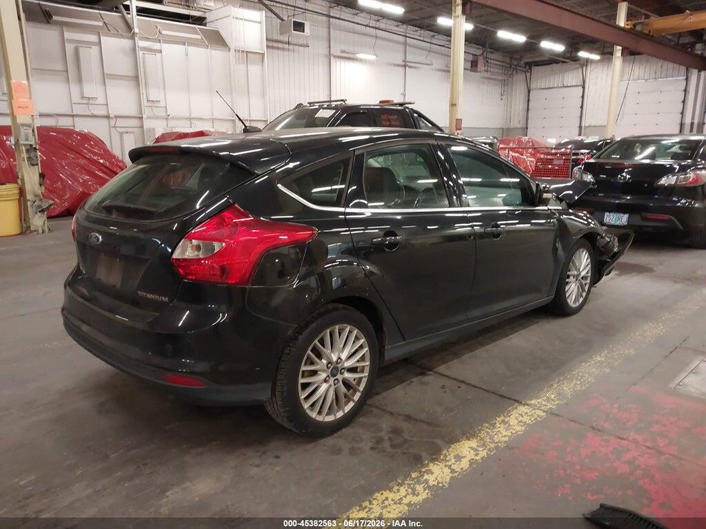 1FADP3N21DL335609 2013 FORD FOCUS photo no. 4
