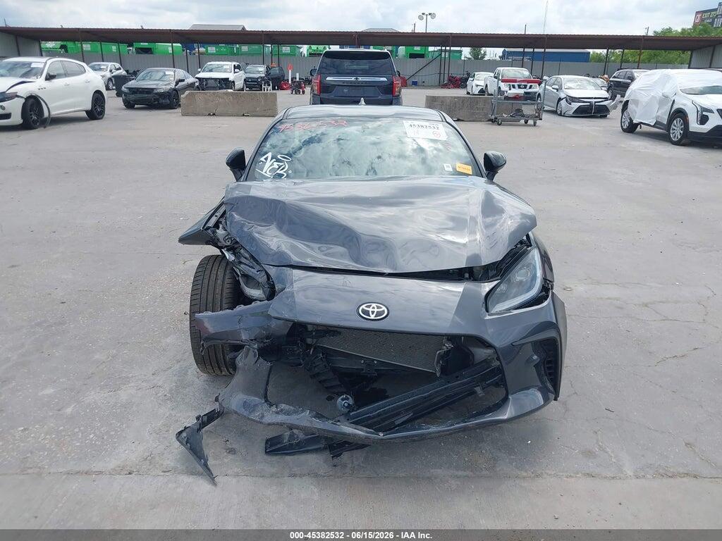 JF1ZNBE19S9760759 2025 TOYOTA GR86 photo no. 12