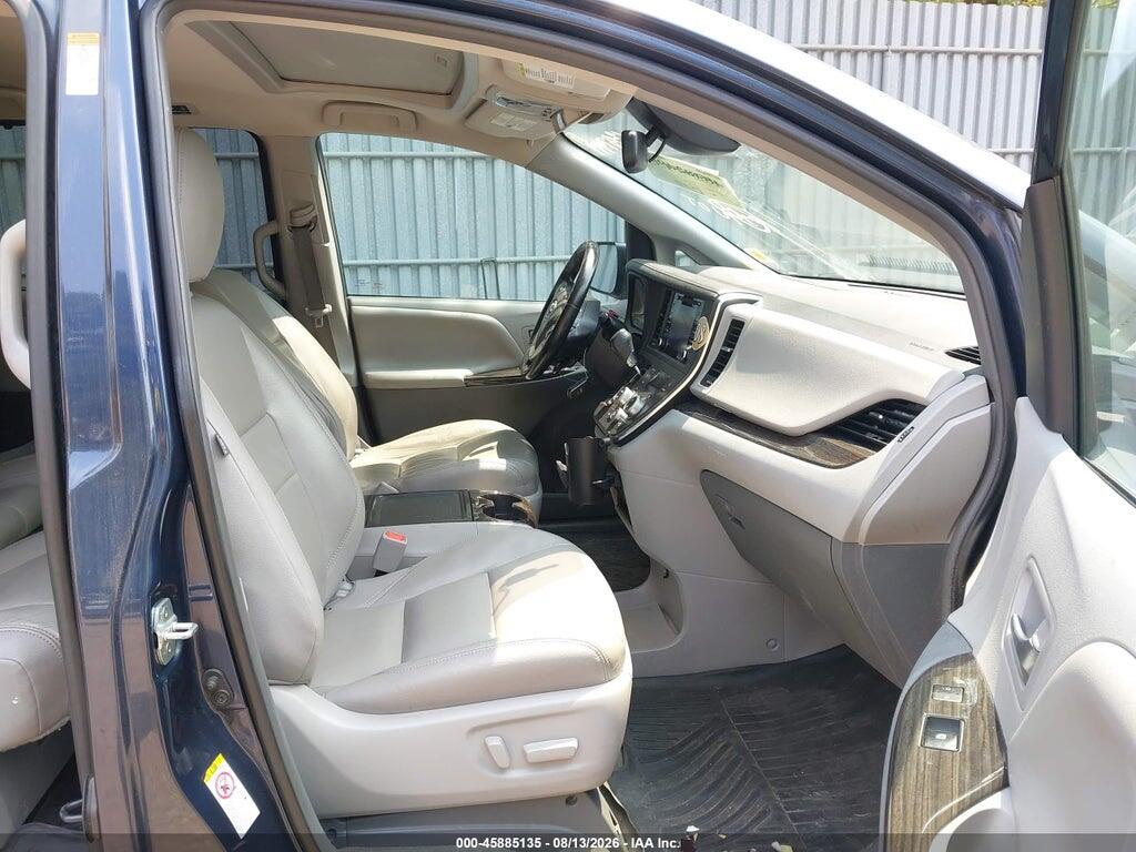 5TDYZ3DC9JS960141 2018 TOYOTA SIENNA photo no. 5