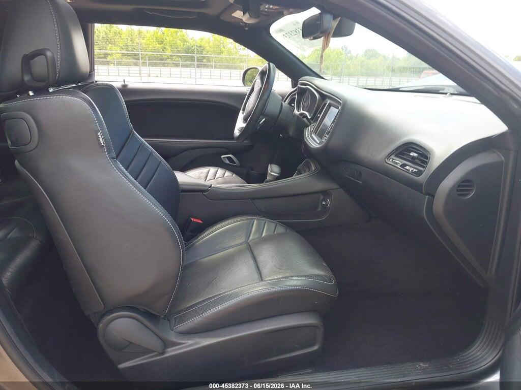 2C3CDZDJ9GH311770 2016 DODGE CHALLENGER photo no. 5
