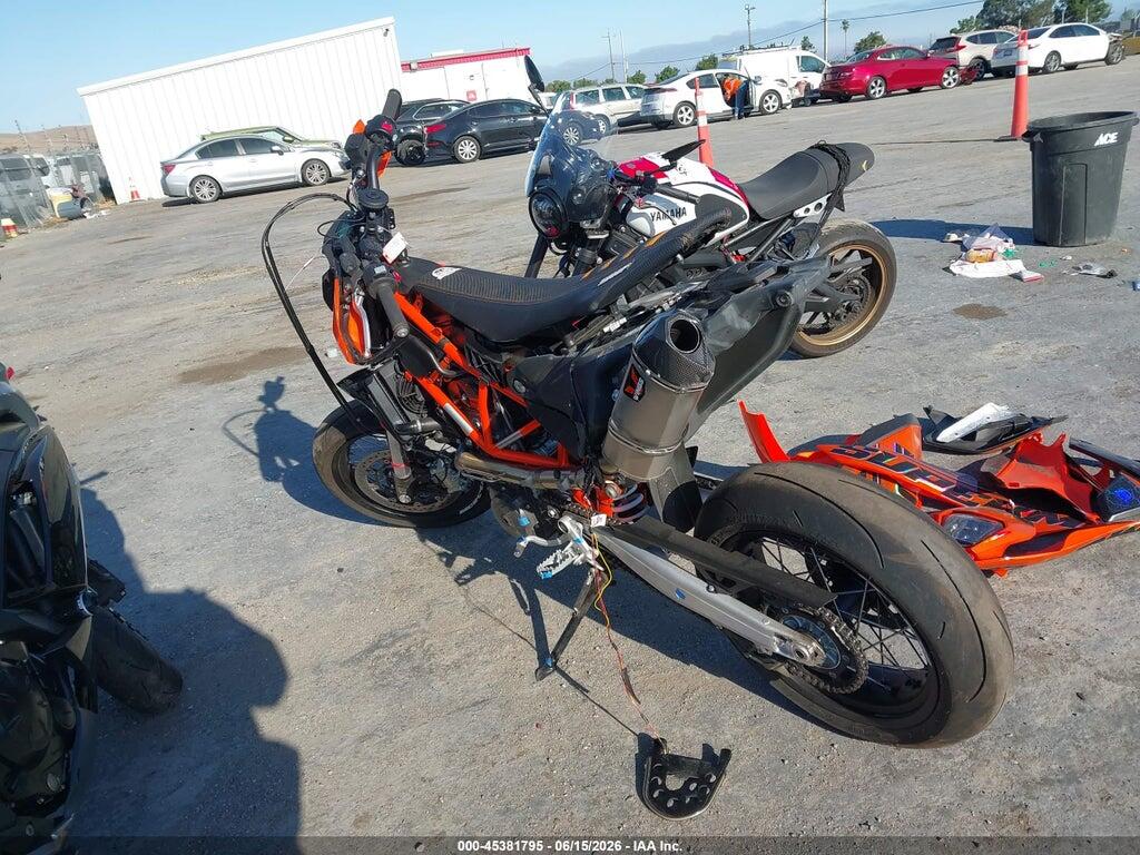 VBKLSV401RM766788 2024 KTM 690 photo no. 3