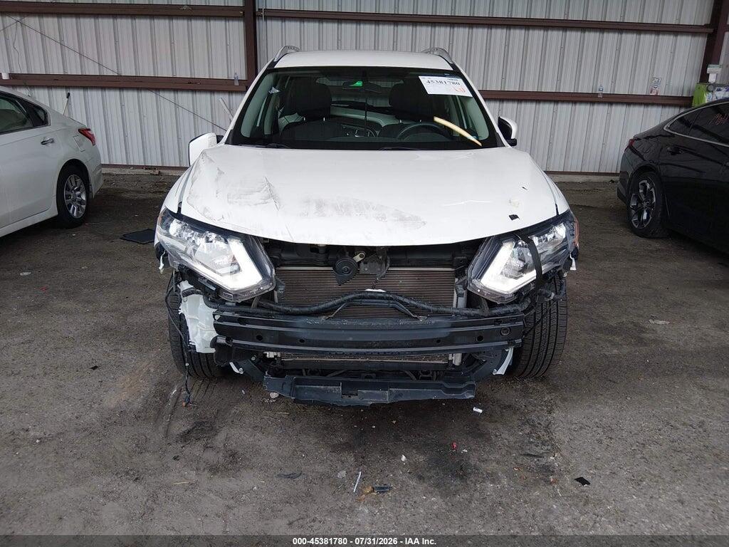 KNMAT2MT4HP527800 2017 NISSAN ROGUE photo no. 12