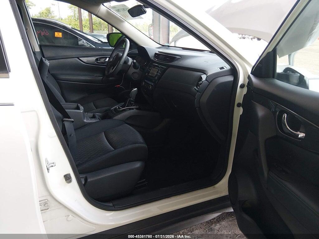 KNMAT2MT4HP527800 2017 NISSAN ROGUE photo no. 5