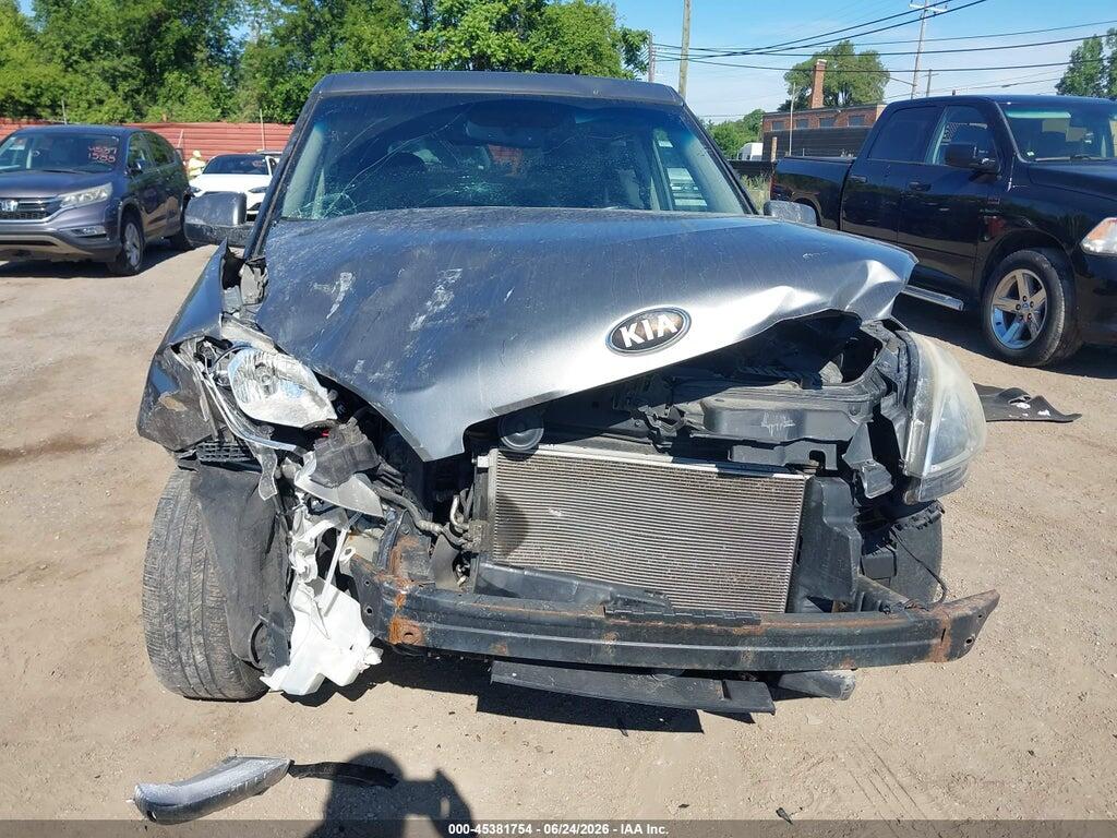 KNDJT2A66D7606040 2013 KIA SOUL photo no. 6