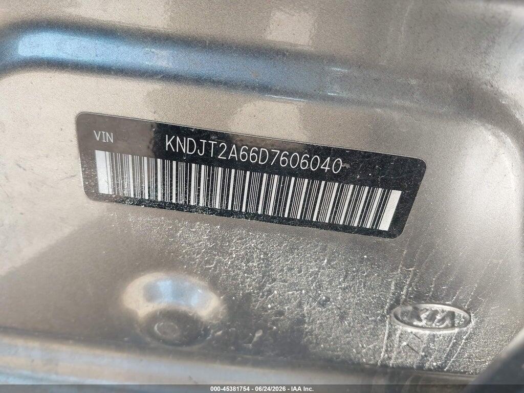 KNDJT2A66D7606040 2013 KIA SOUL photo no. 9