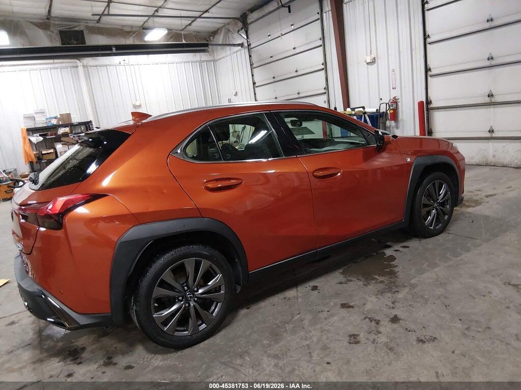 JTHY3JBH5K2005350 2019 LEXUS UX 200 photo no. 4