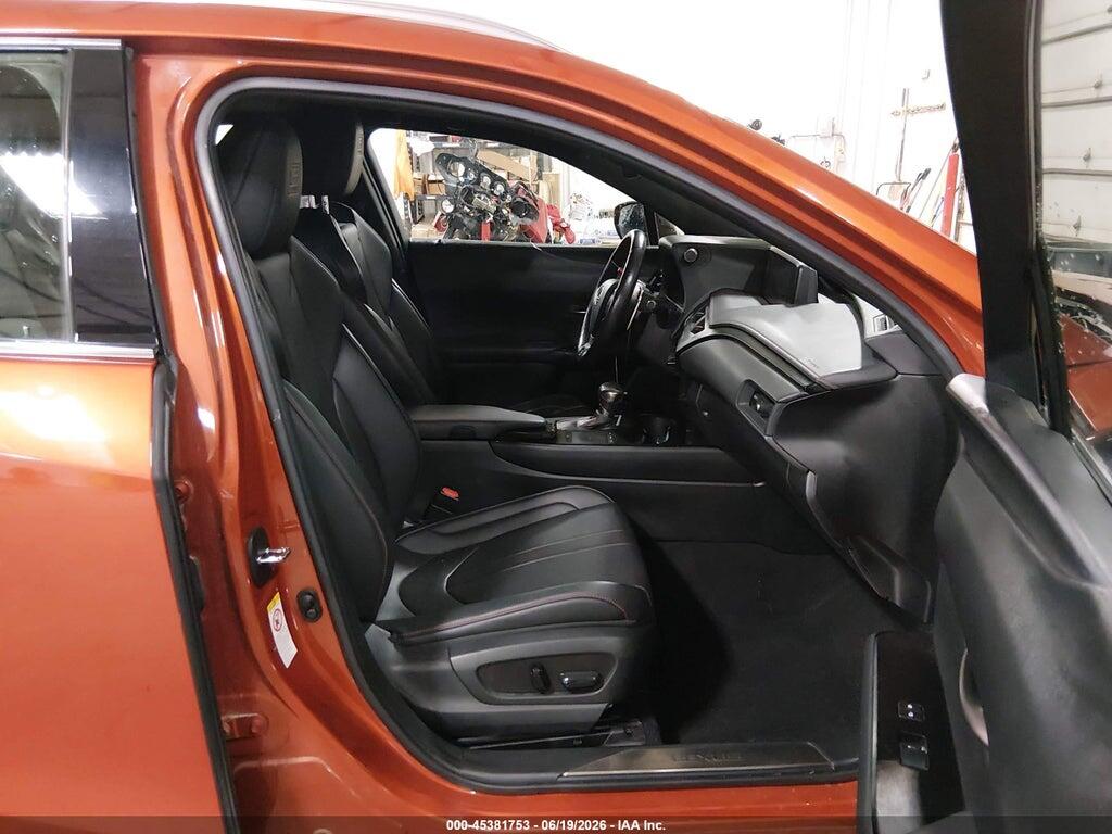 JTHY3JBH5K2005350 2019 LEXUS UX 200 photo no. 5