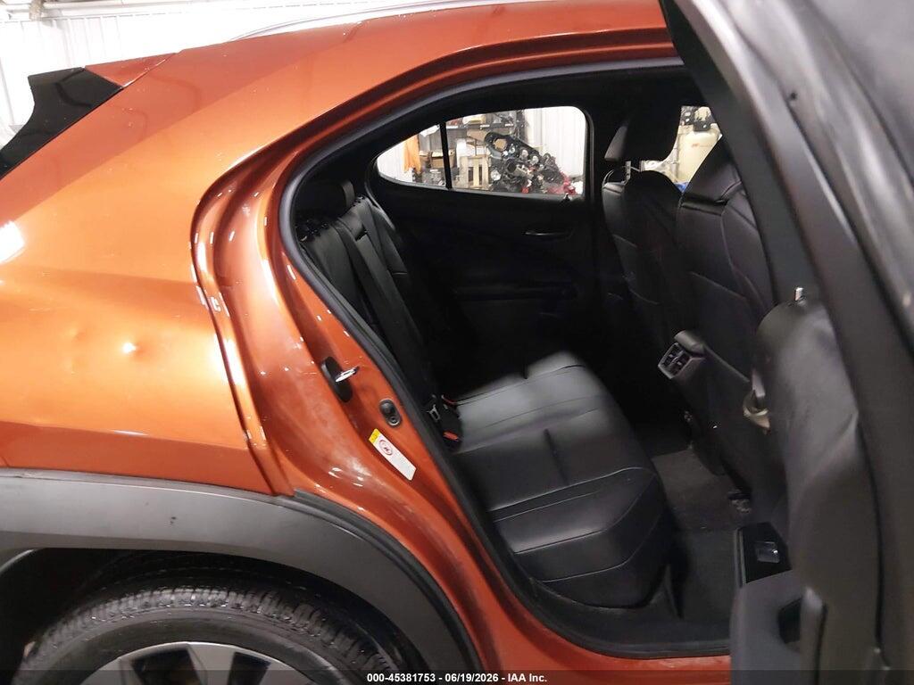 JTHY3JBH5K2005350 2019 LEXUS UX 200 photo no. 8