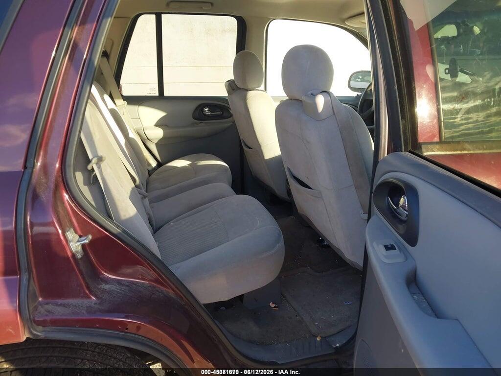 1GNDS13S372272806 2007 CHEVROLET TRAILBLAZER photo no. 8
