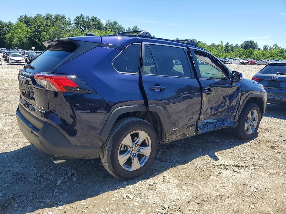 2024 TOYOTA RAV4 HYBRID XLE — Фото 3 из 13
