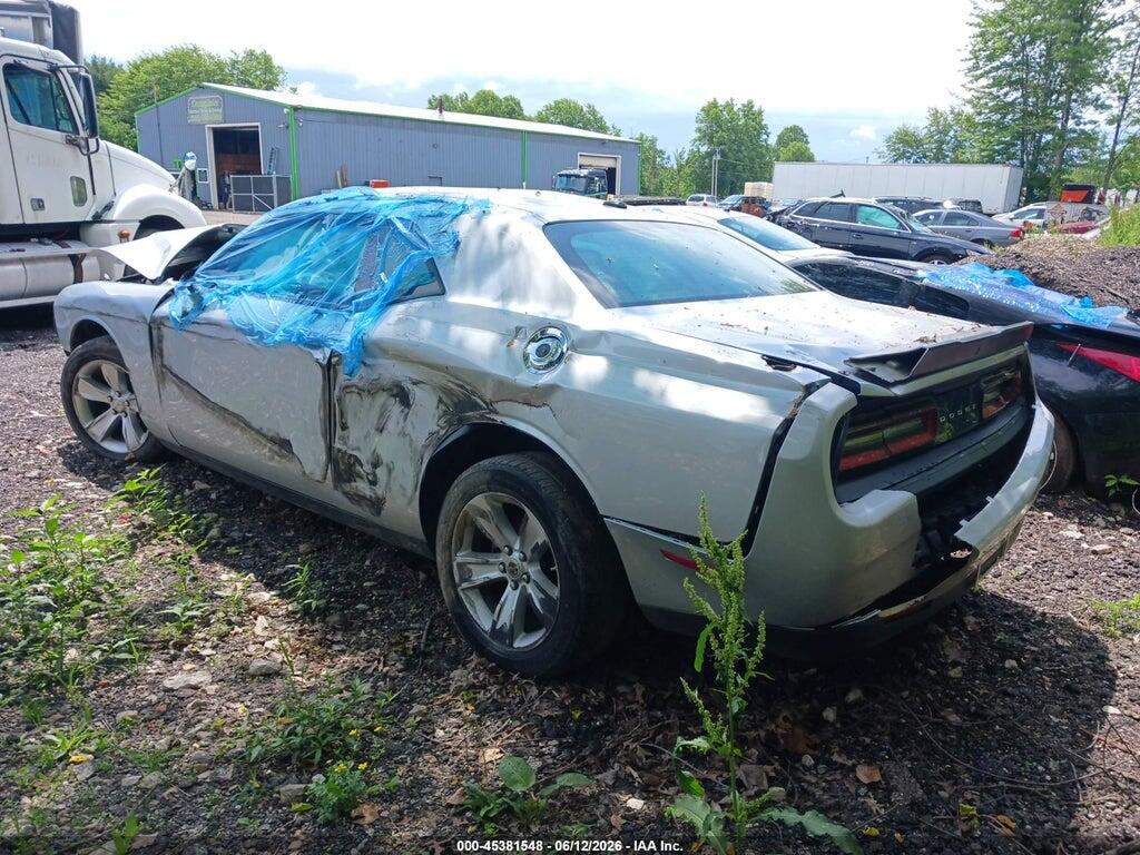2C3CDZAG8PH573966 2023 DODGE CHALLENGER photo no. 3