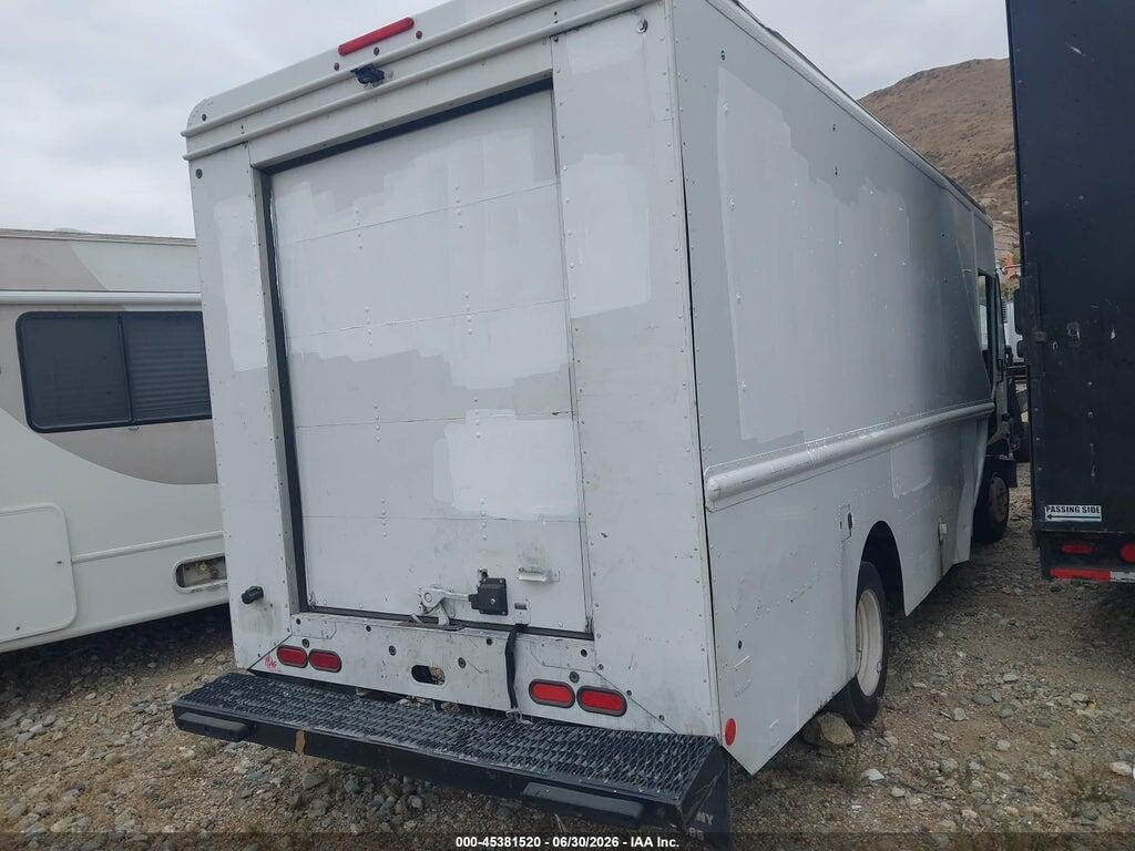 4UZAAPDU1DCBS0576 2013 FREIGHTLINER CHASSIS photo no. 4