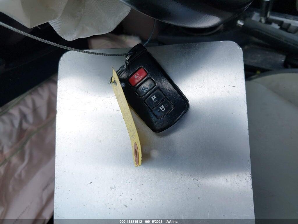 JTMDFREV8JD258155 2018 TOYOTA RAV4 photo no. 11