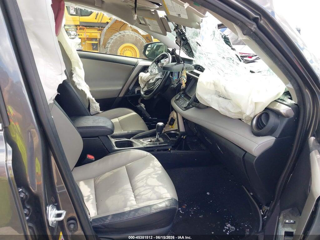 JTMDFREV8JD258155 2018 TOYOTA RAV4 photo no. 5
