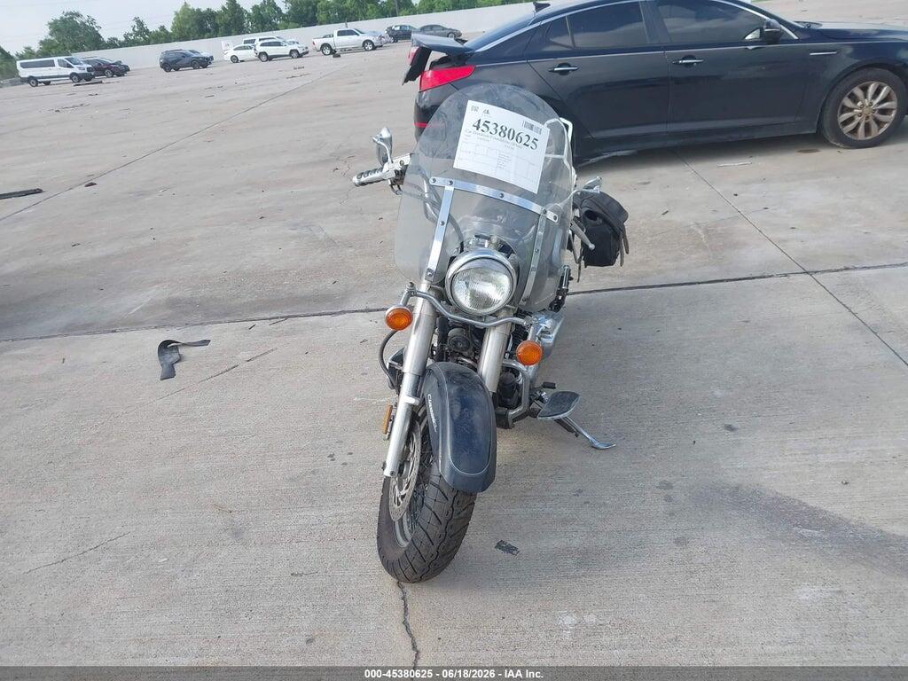 JYAVM01E5YA018029 2000 YAMAHA XVS65 photo no. 12