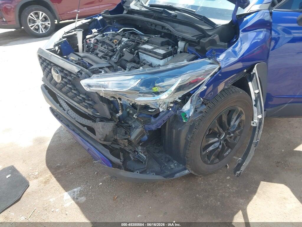 7MUBAABG8NV002465 2022 TOYOTA COROLLA CROSS photo no. 12